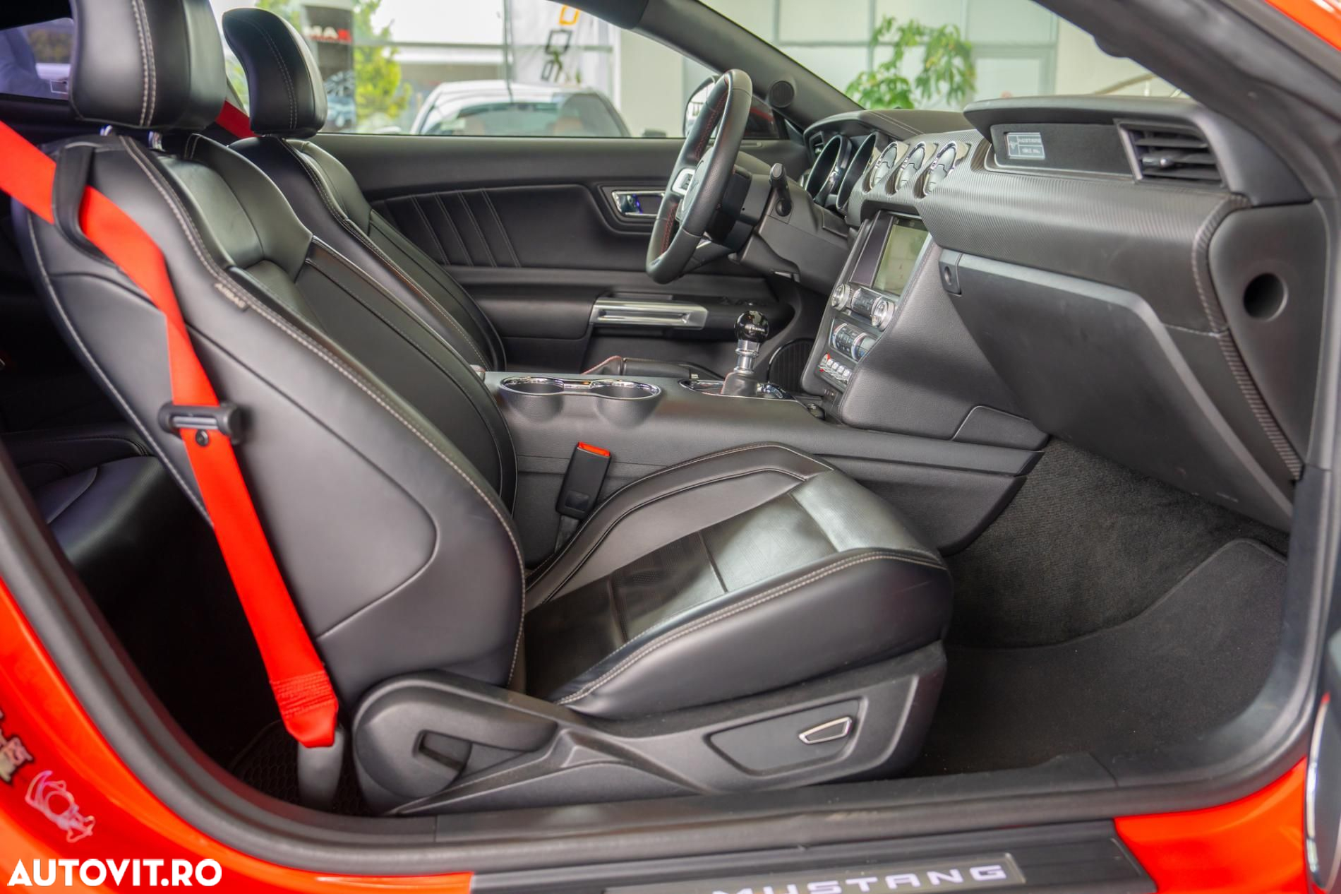 Ford Mustang - 17