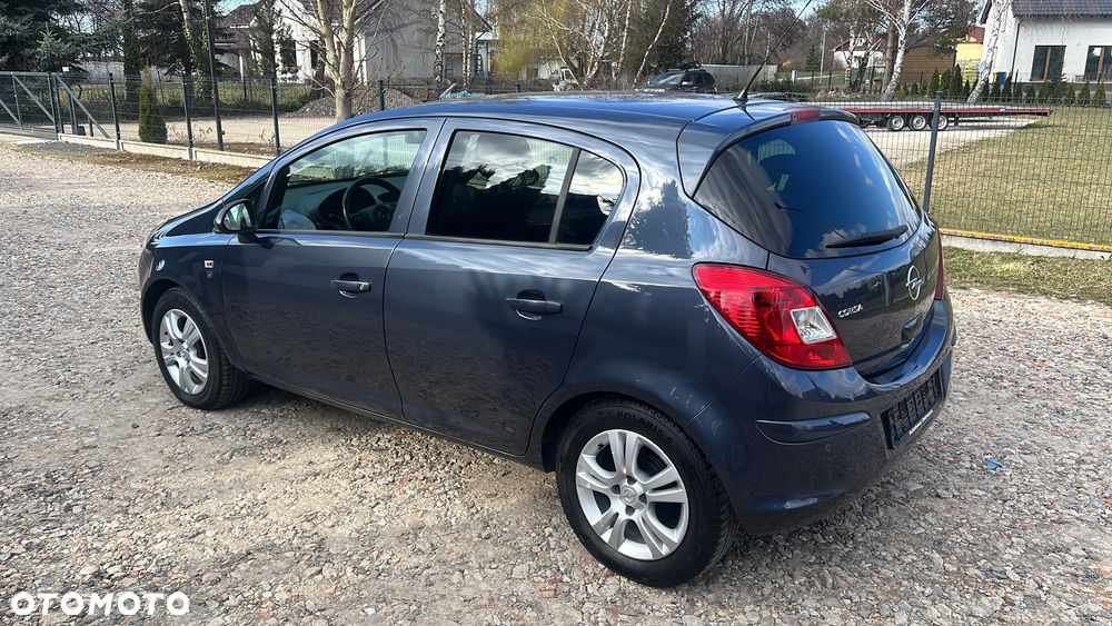 Opel Corsa - 4
