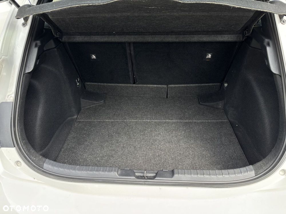 Toyota Corolla 1.2 T Comfort - 24