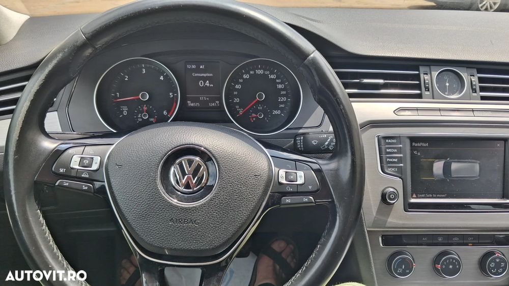 Volkswagen Passat 1.6 TDI (BlueMotion Technology) Comfortline - 8