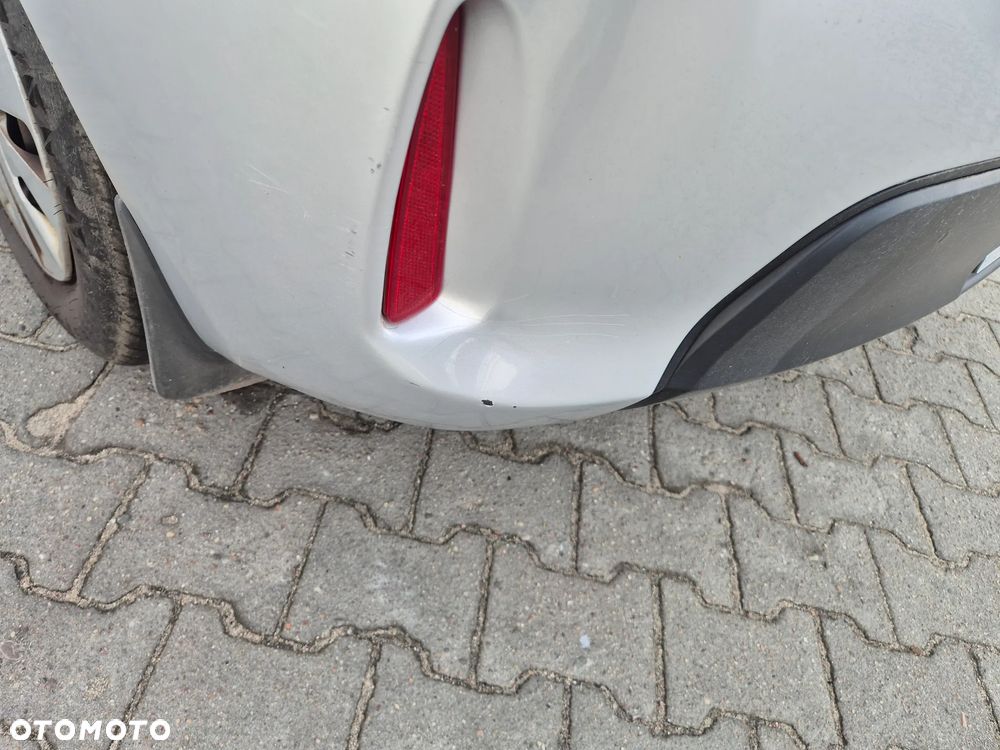 Toyota Auris 1.4 D-4D Active - 22