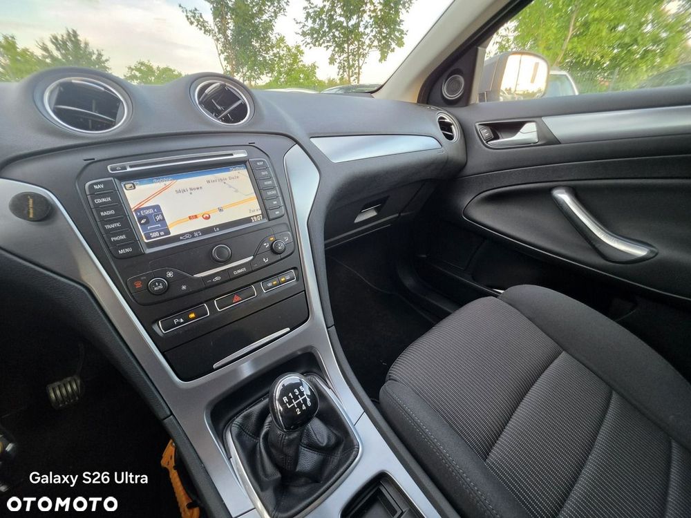 Ford Mondeo - 40