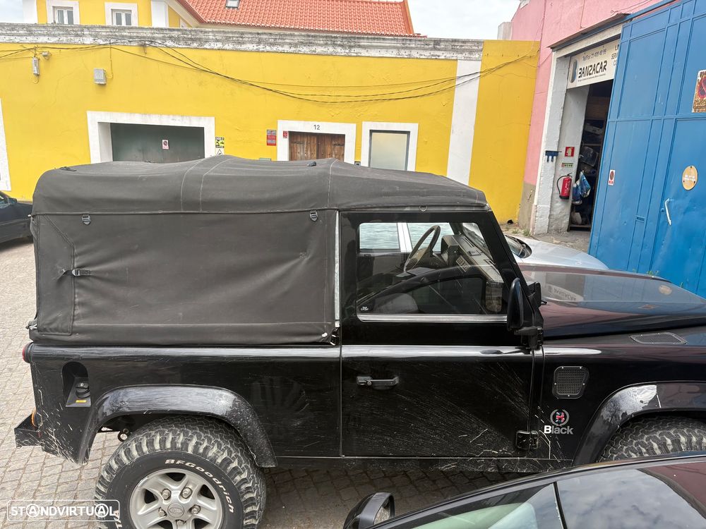 Land Rover Defender 90 2.5 Td5 E - 39