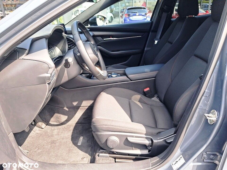 Mazda 3 - 5