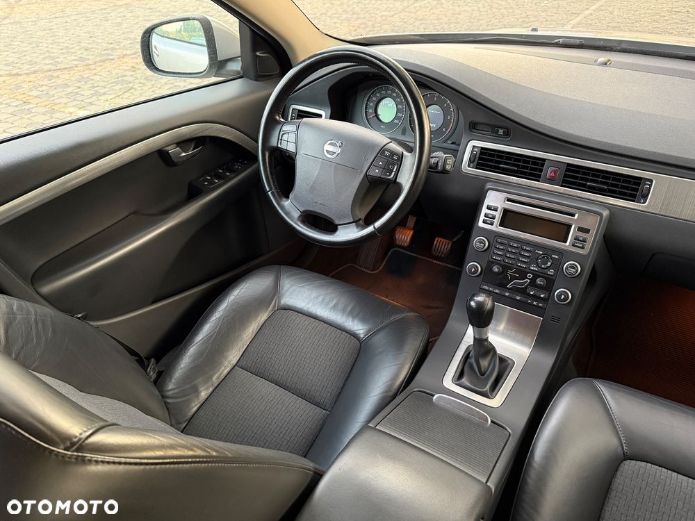 Volvo V70 2.0D Momentum - 35