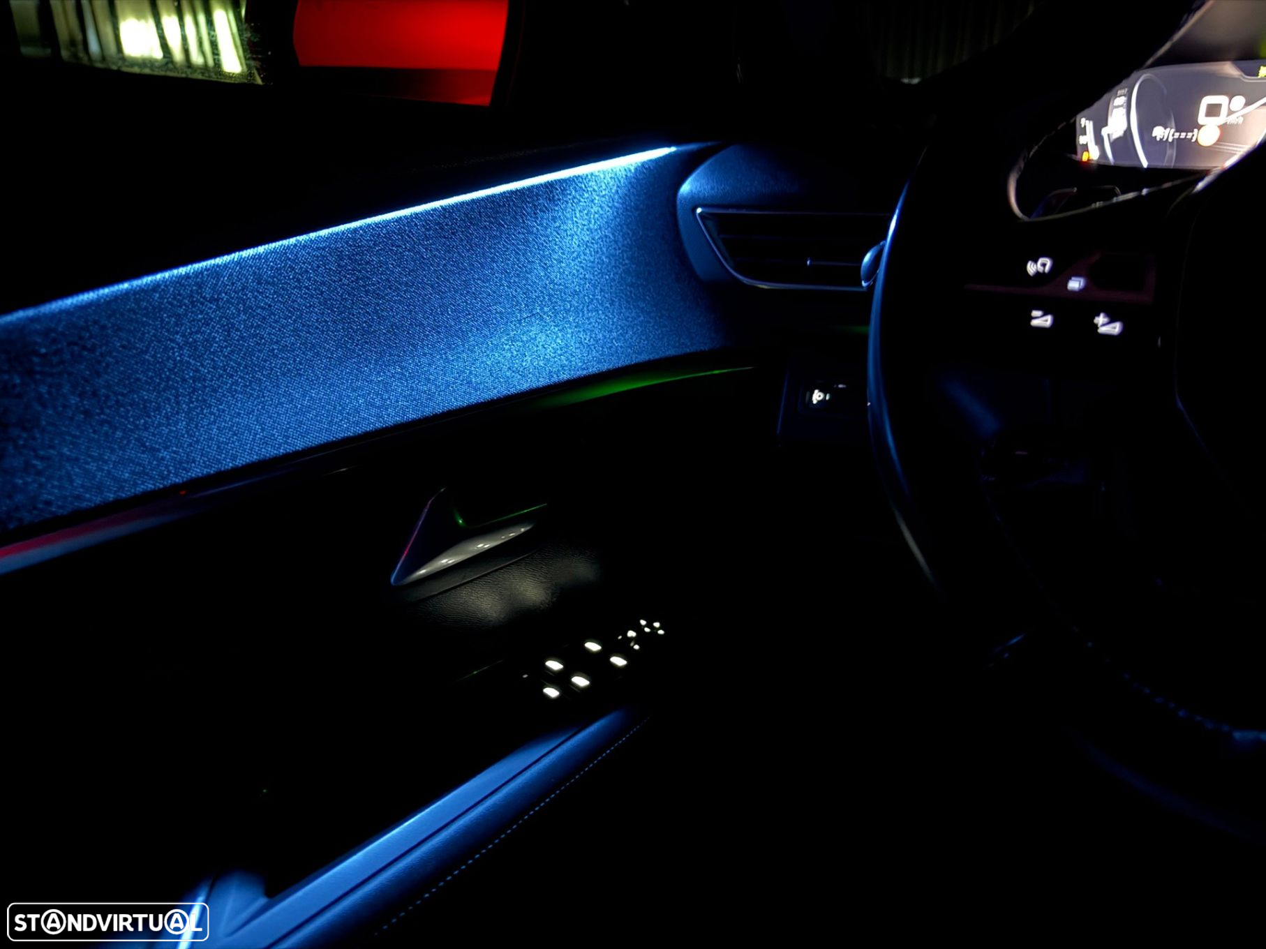 Peugeot 3008 1.5 BlueHDi Allure Pack EAT8 - 43
