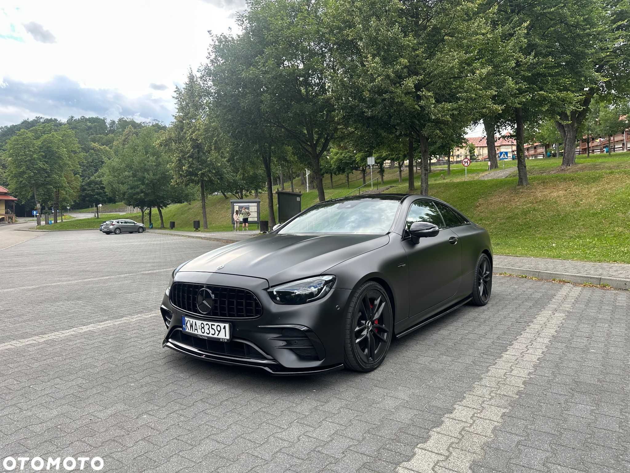 Mercedes-Benz Klasa E AMG 53 Coupe 4-Matic+ 9G-TRONIC - 37
