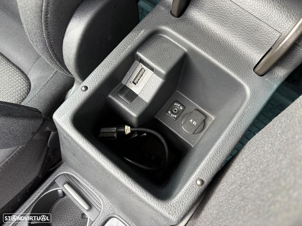 VW Sharan 2.0 TDI Confortline - 17