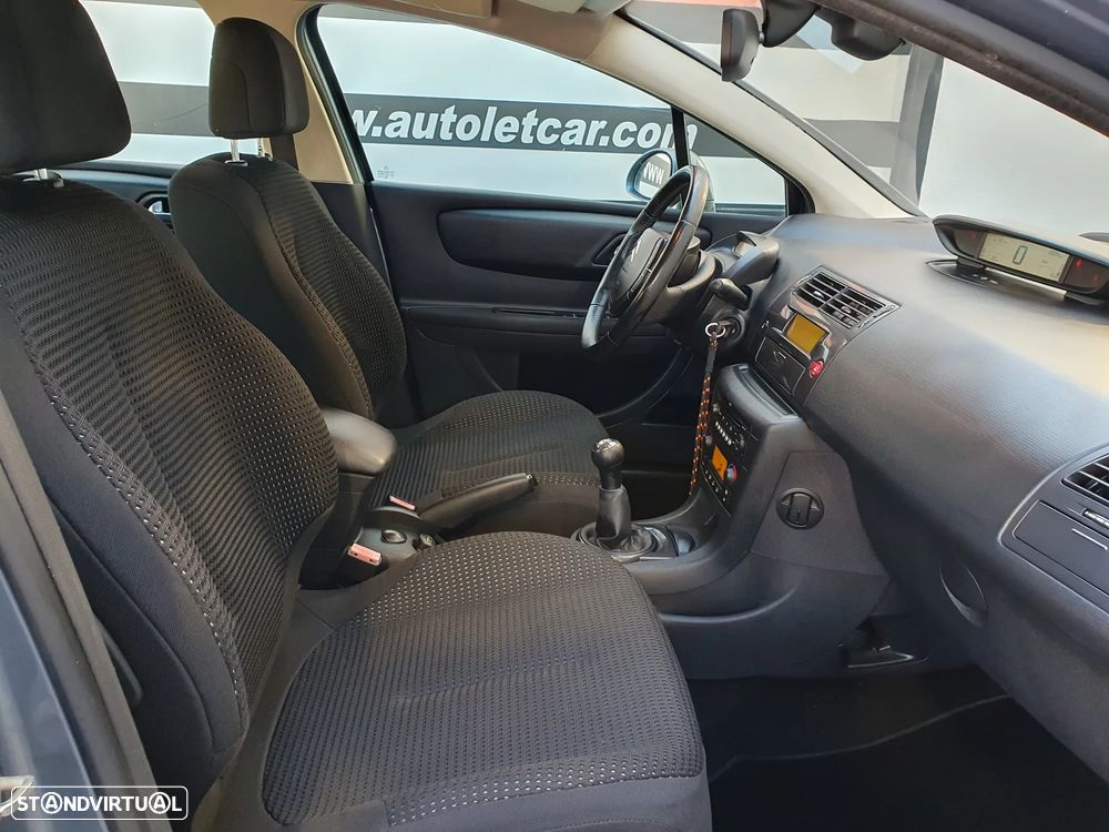 Citroën C4 1.6 HDi SX - 4