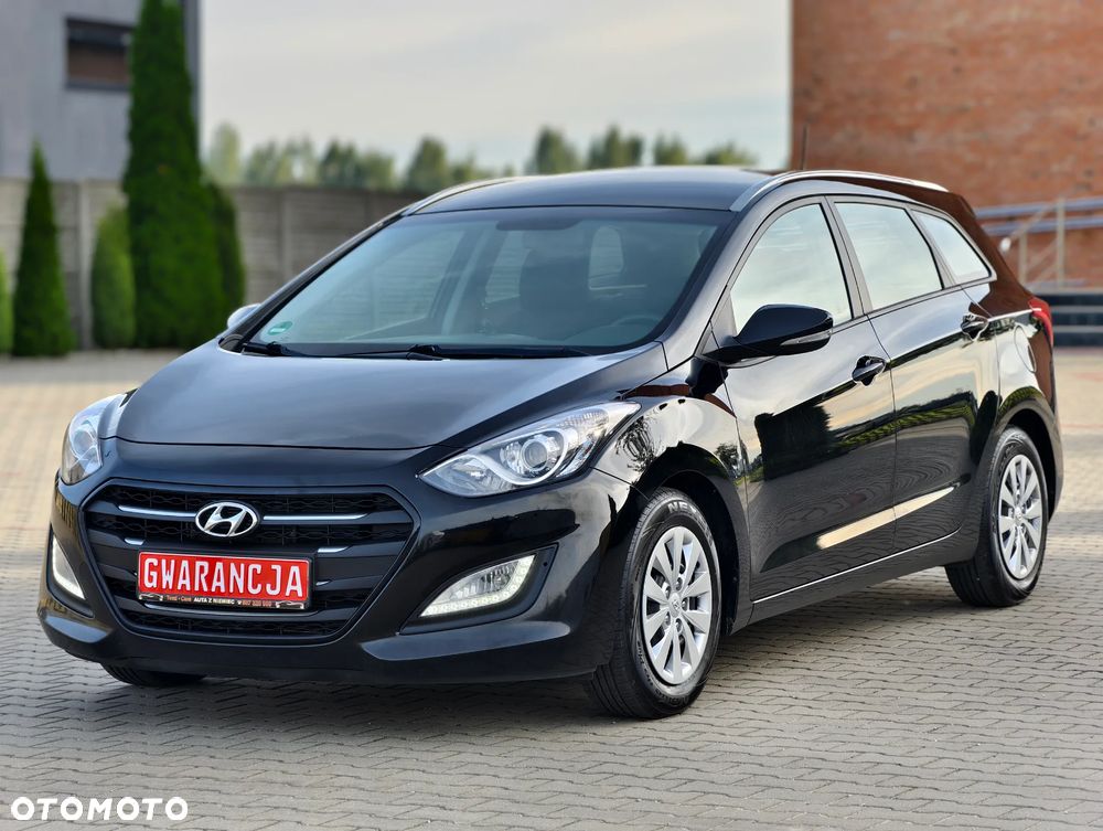 Hyundai i30 Kombi 1.4 Passion Plus - 1