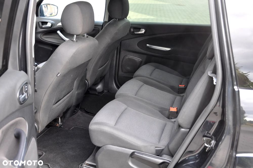 Ford S-Max 2.3 Titanium - 19