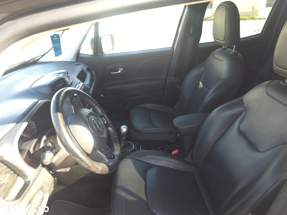 Jeep Renegade - 18