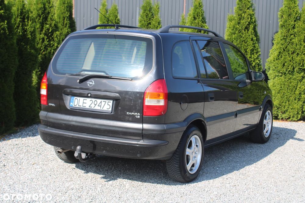 Opel Zafira 1.8 Njoy - 16