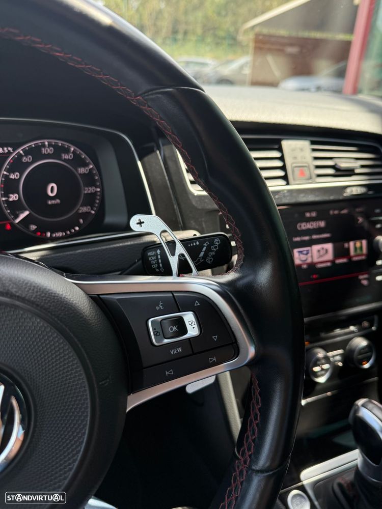 VW Golf GTI 2.0 TSI OPF DSG Performance - 16
