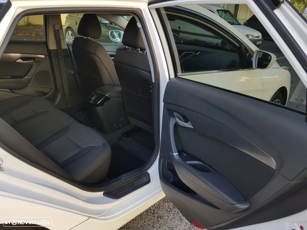 Hyundai i40 SW 1.7 CRDi Blue Comfort - 41