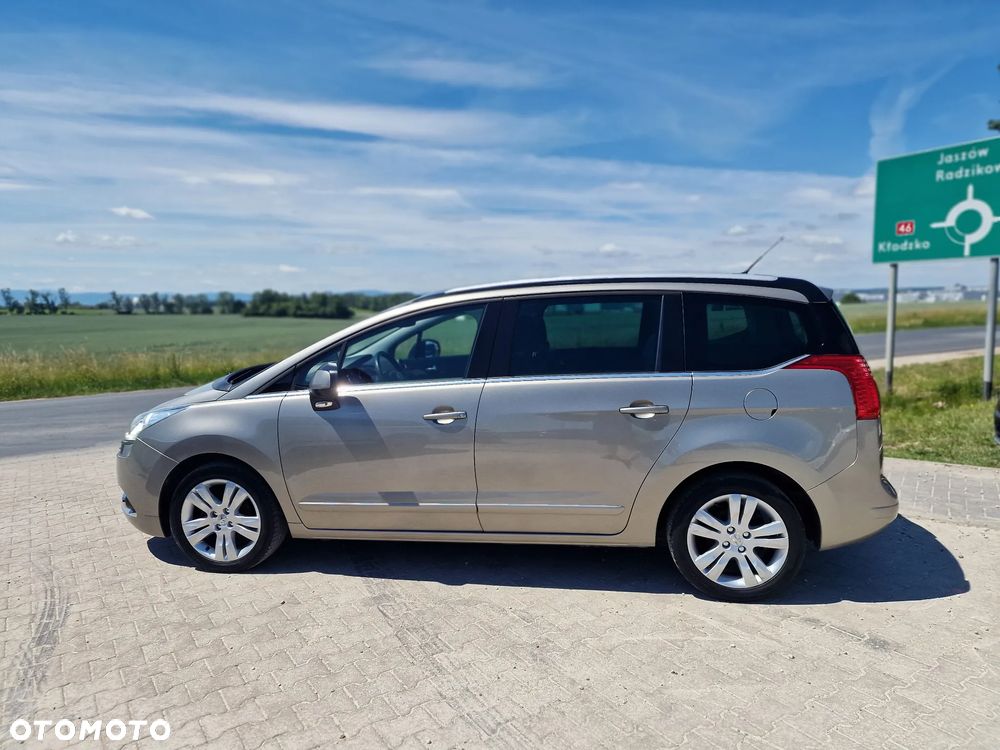 Peugeot 5008 1.6 HDi Premium - 16