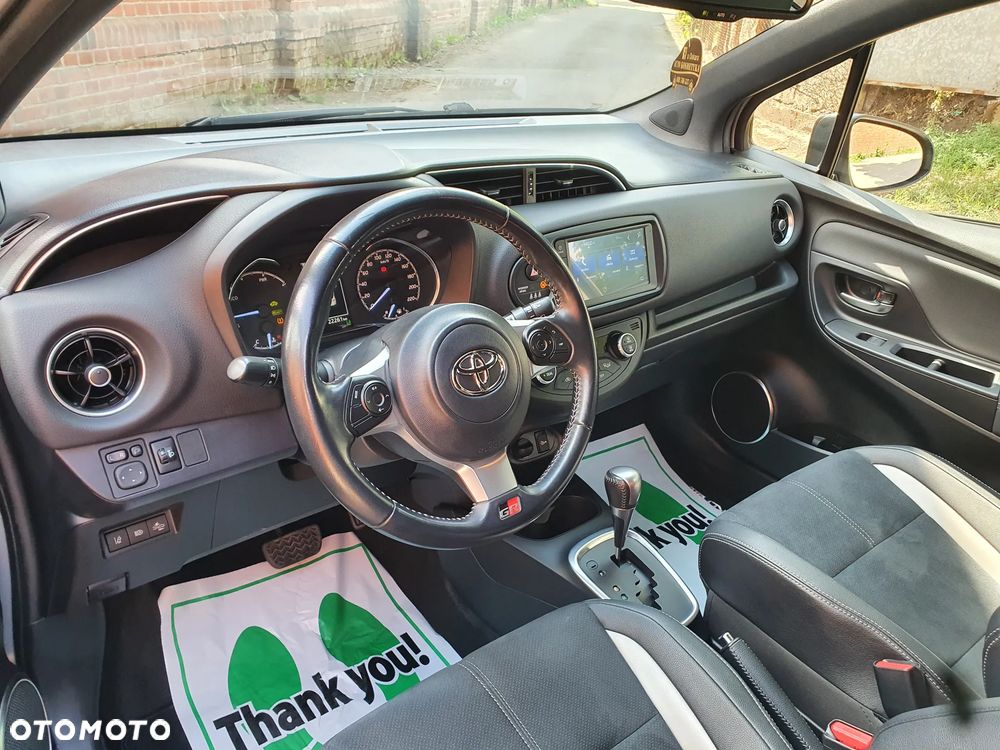 Toyota Yaris 1.5 VVT-i GR Sport - 12