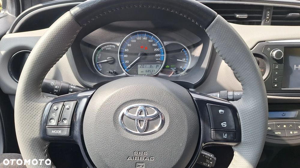 Toyota Yaris 1.5 VVT-i Style Selection - 17