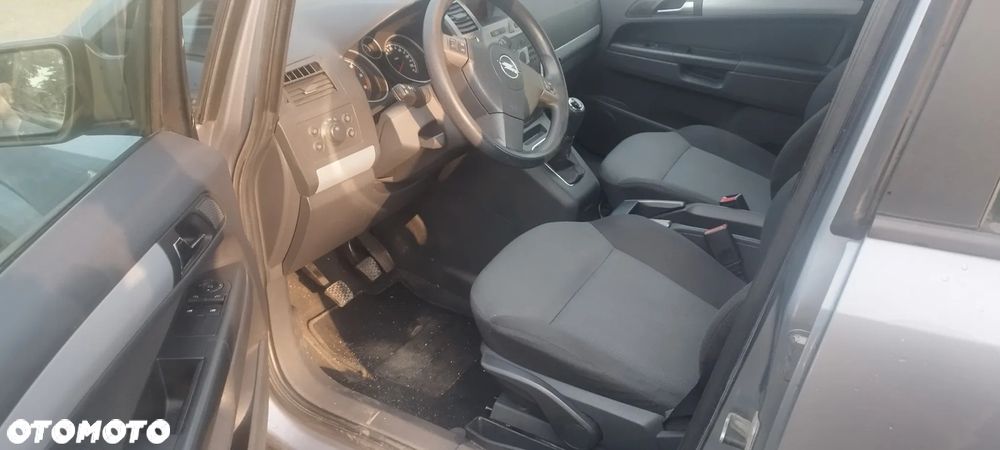 Opel Zafira 1.9 CDTI - 5