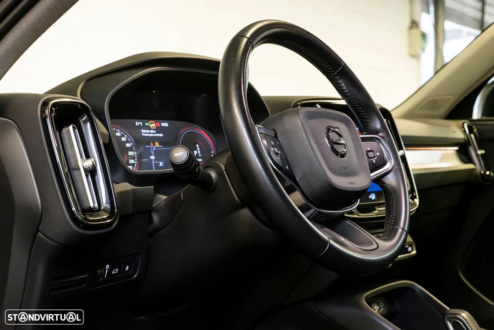 Volvo XC 40 1.5 T5 PHEV Momentum Plus - 13