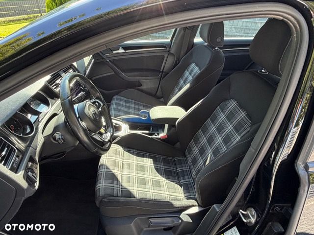 Volkswagen Golf GTD 2.0 TDI SCR DSG - 9