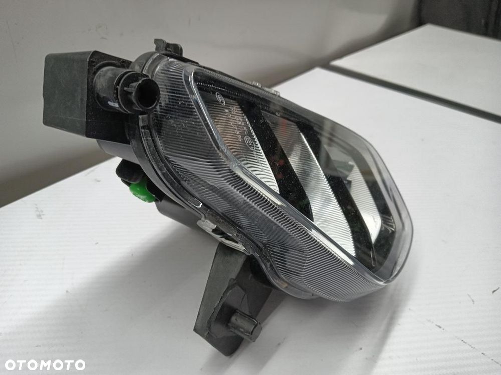 HALOGEN PRZÓD PRZEDNI PRAWY VW TAIGO 2G7941662 - 2