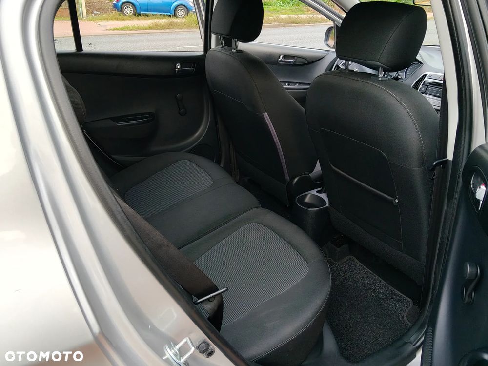Hyundai i20 1.25 Classic + - 12