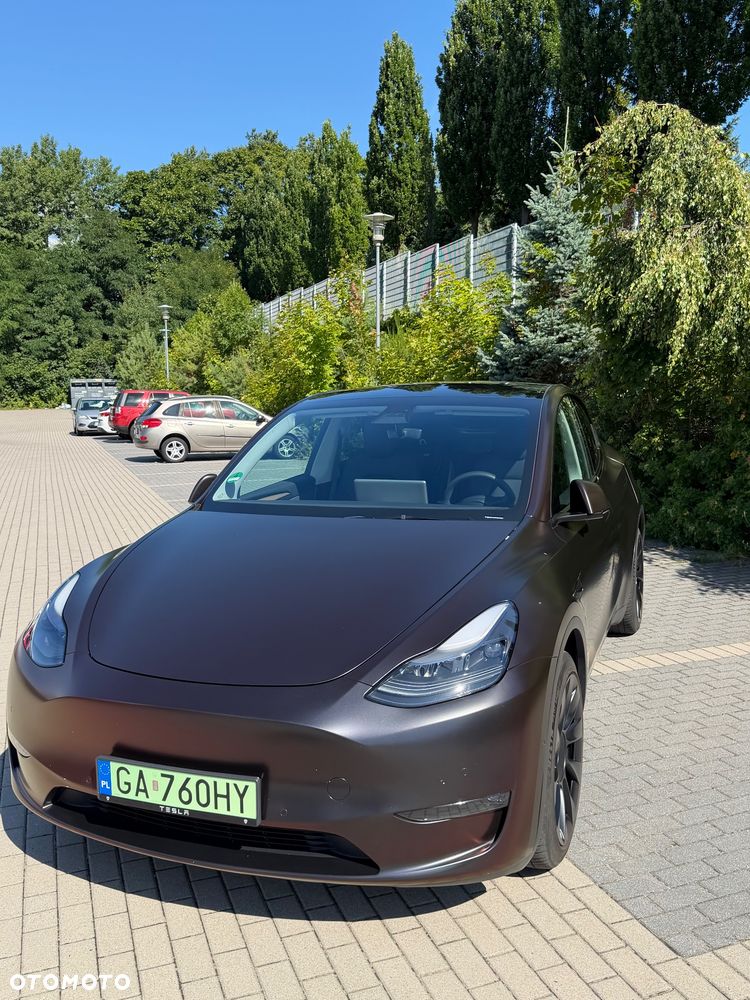Tesla Model Y Long Range AWD - 6