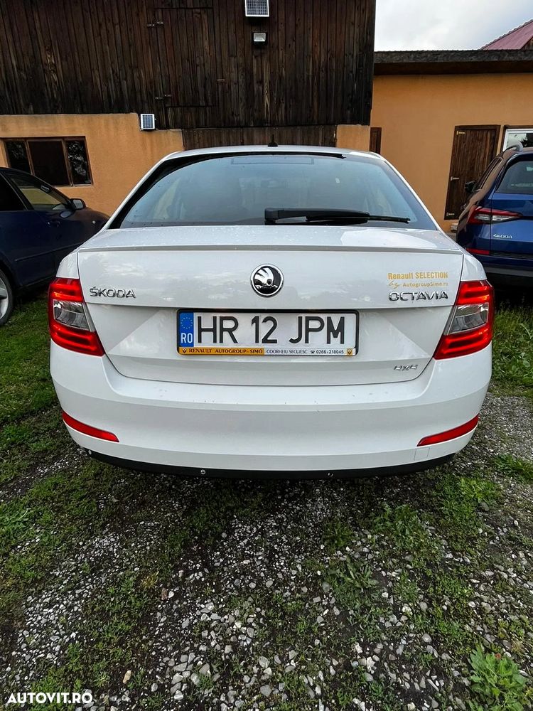 Skoda Octavia 2.0 TDI 4x4 DSG Style - 3