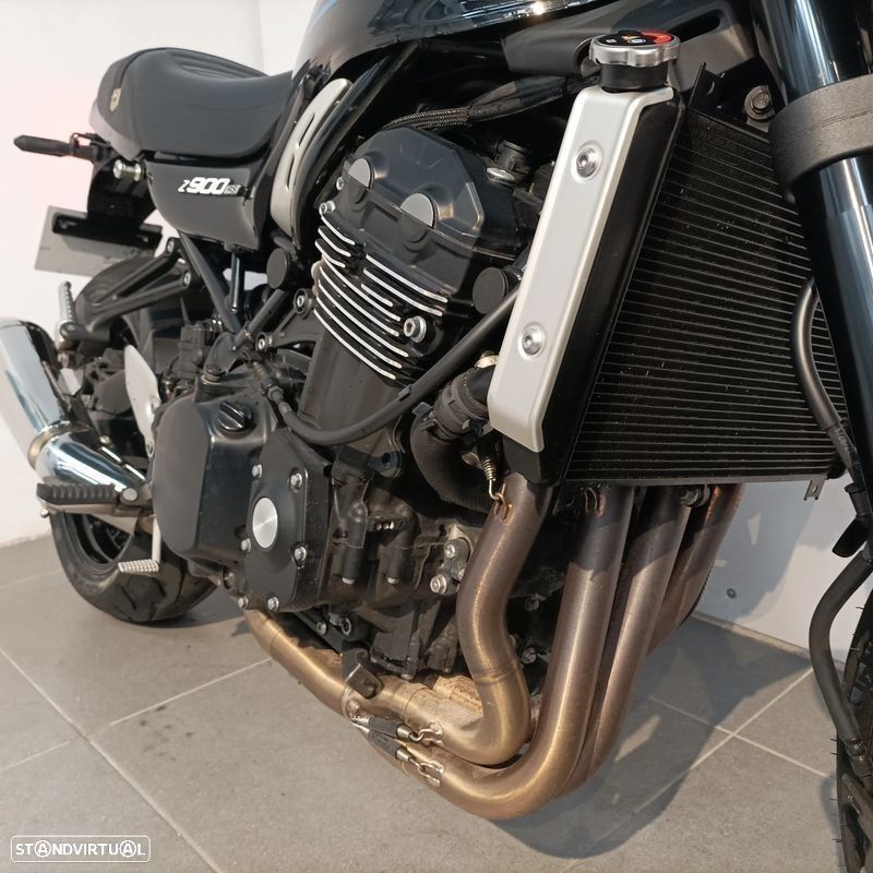 Kawasaki Z Z900 RS - 4