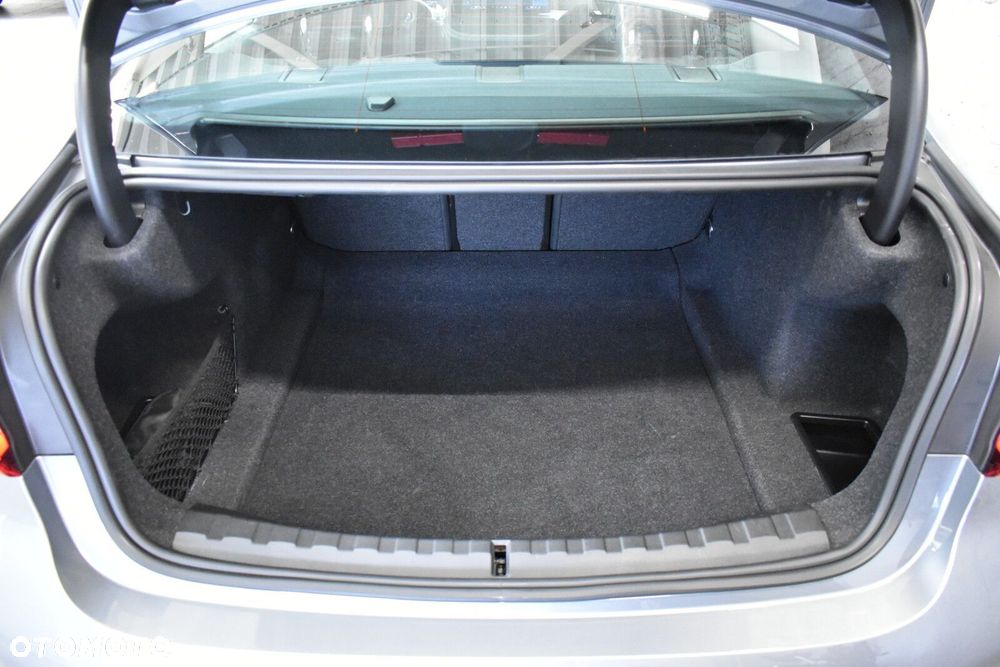 BMW Seria 3 - 24