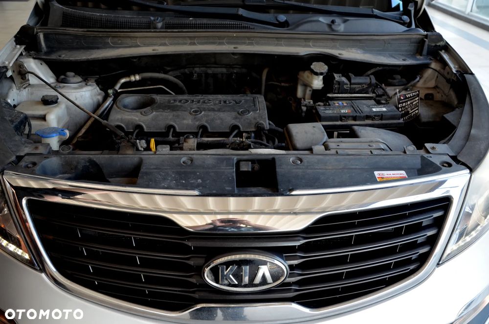 Kia Sportage 2.0 CVVT 2WD Vision - 27