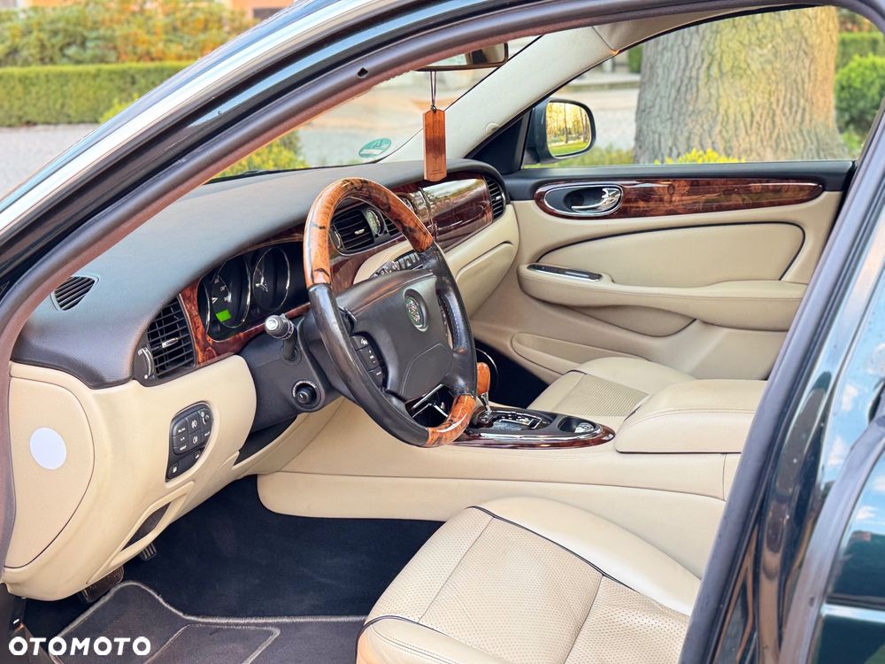 Jaguar XJ XJ6 2.7 Twin Turbo Executive - 13