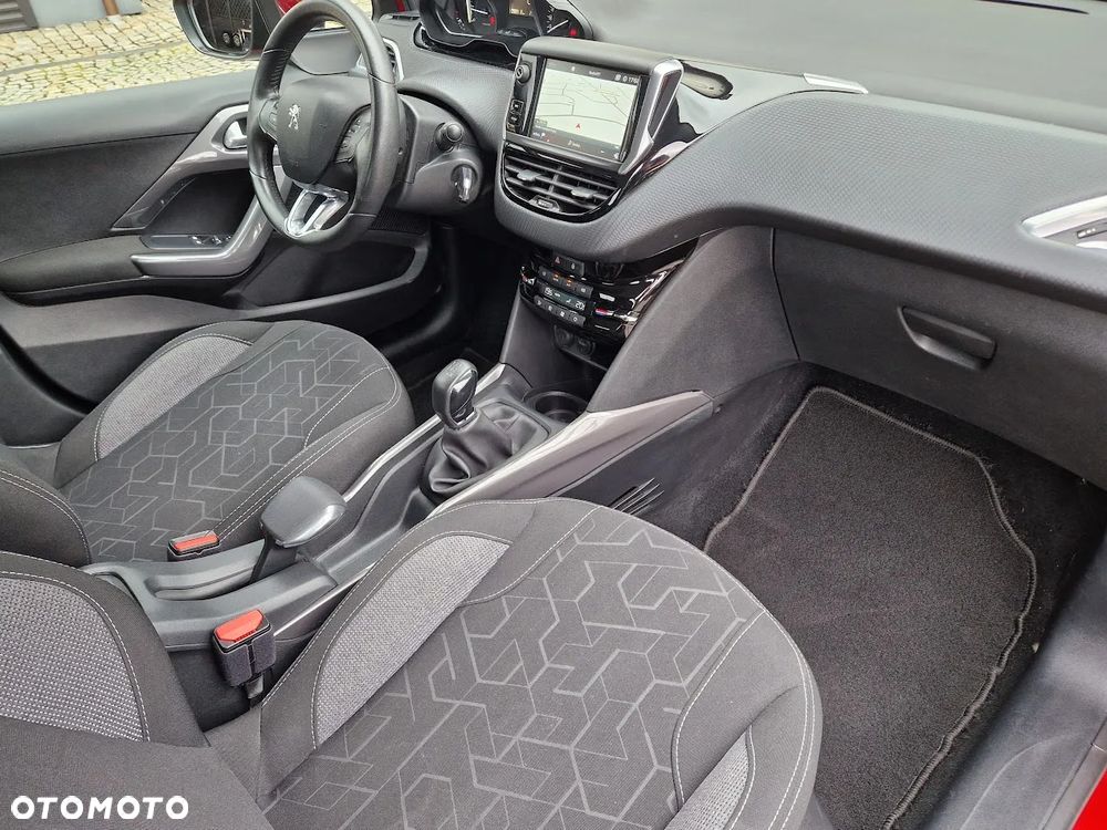 Peugeot 2008 PureTech 110 Stop&Start Allure - 26