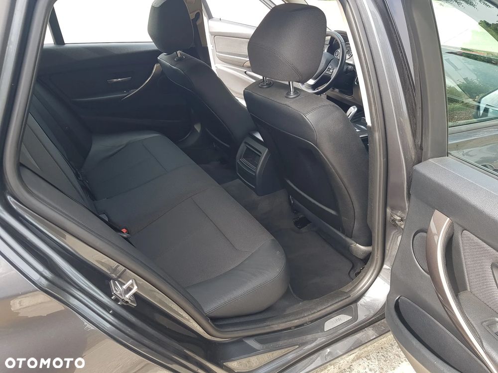 BMW Seria 3 - 15