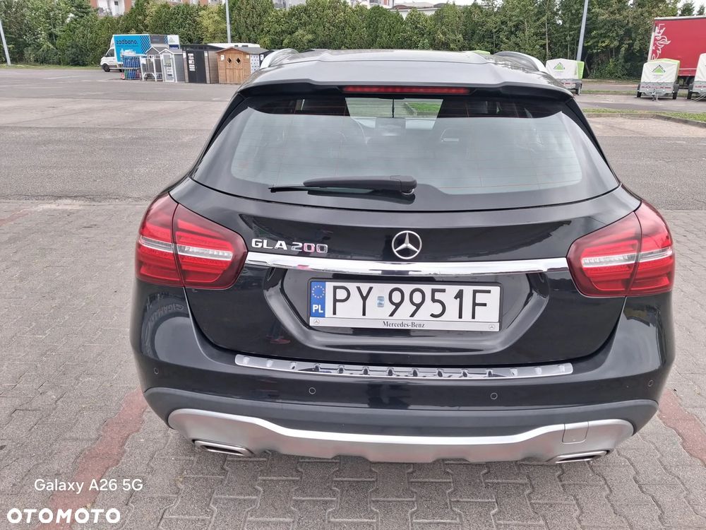 Mercedes-Benz GLA 200 7G-DCT Activity Edition - 16