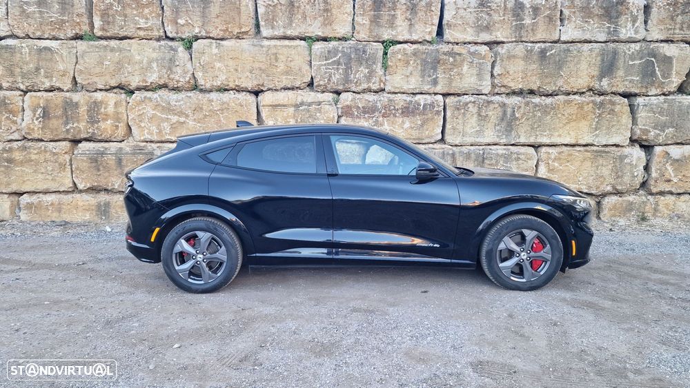 Ford Mustang Mach-E - 6