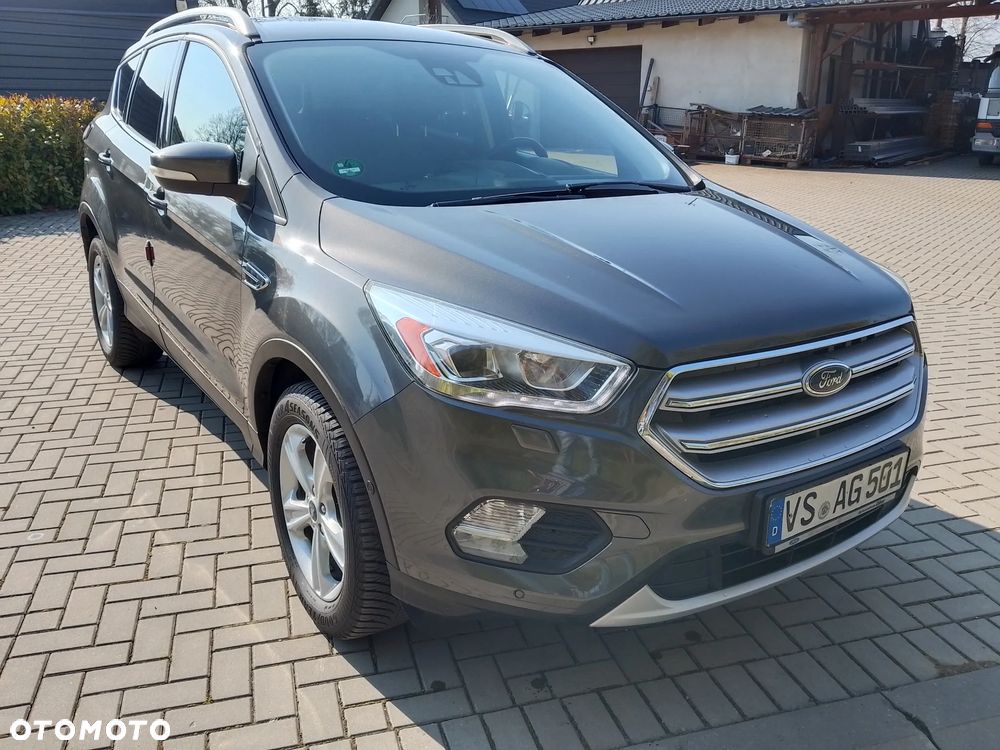 Ford Kuga 2.0 TDCi 2x4 Titanium - 1