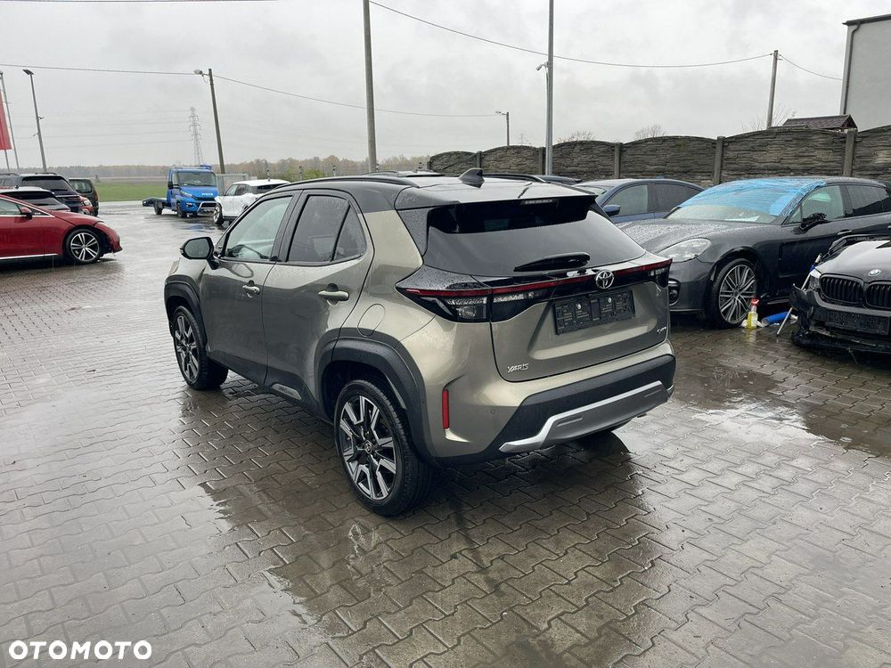 Toyota Yaris Cross Hybrid 1.5 Premiere Edition - 4