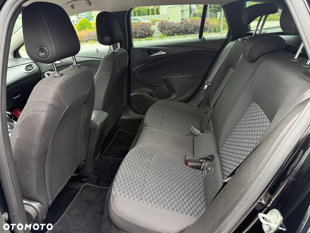 Opel Astra 1.6 D Automatik Start/Stop Innovation - 12