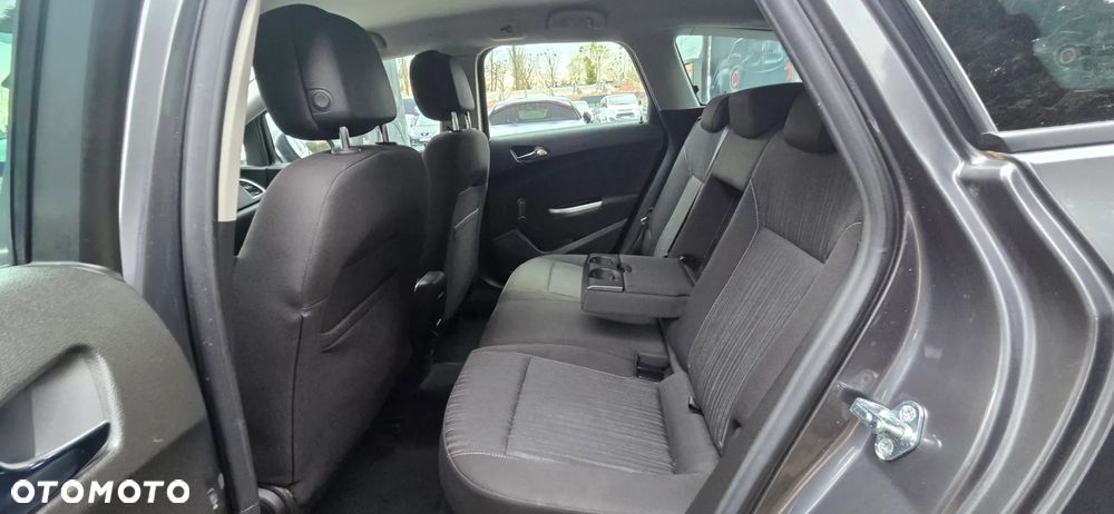 Opel Astra 1.6 Color Edition - 34