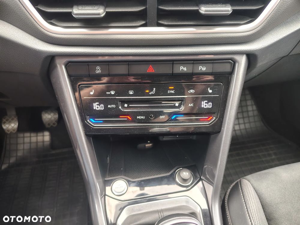Volkswagen T-Roc 1.5 TSI Style - 21