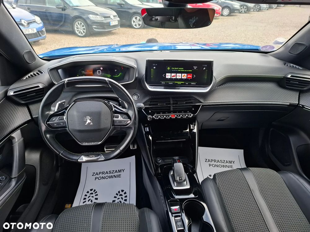 Peugeot 2008 PureTech 130 EAT8 GT - 26