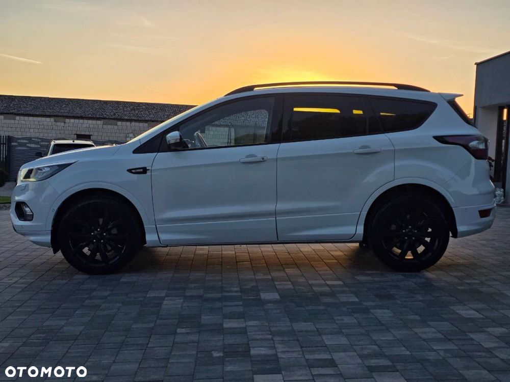 Ford Kuga - 4