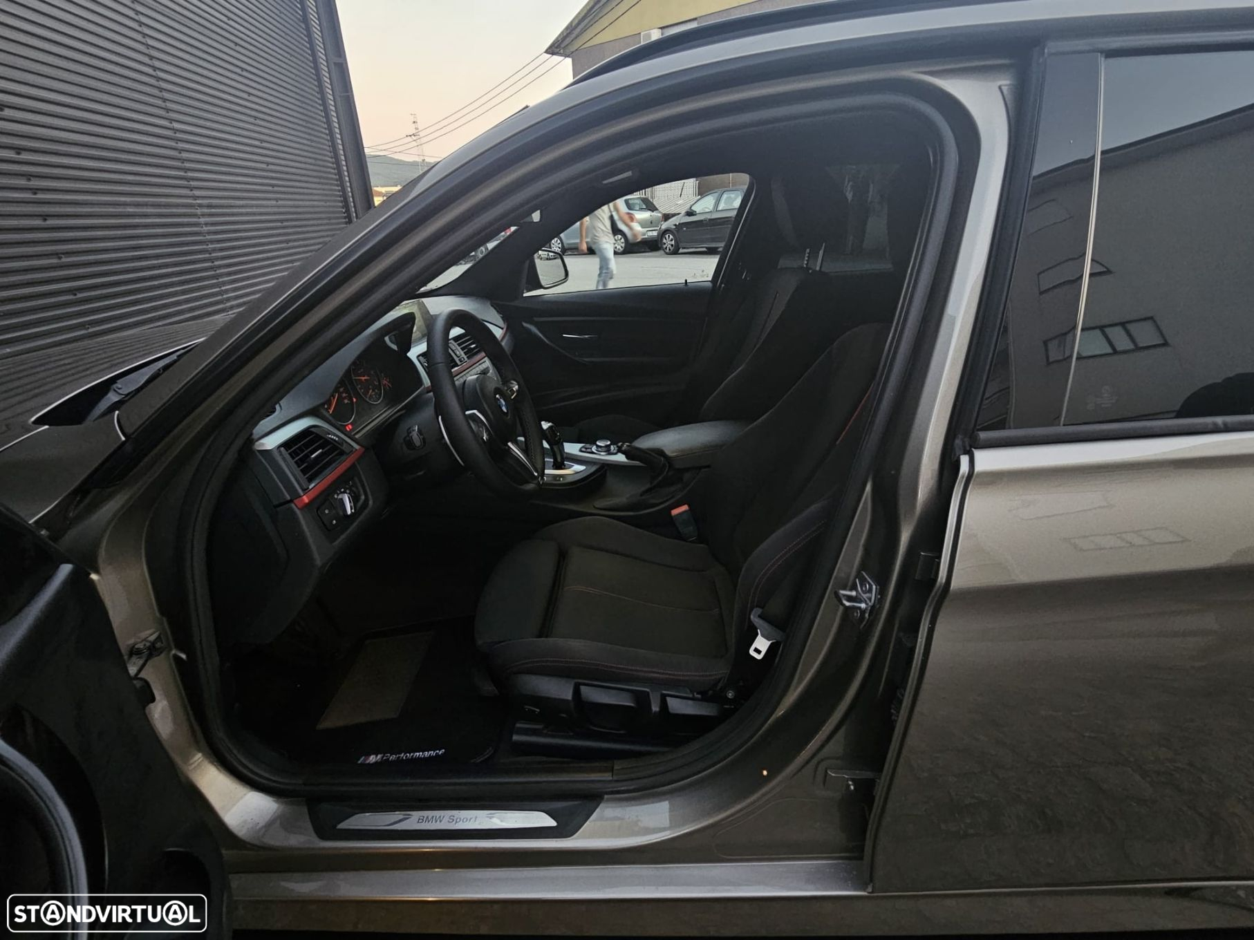 BMW 318 d Touring Aut. Blue Performance Sport Line - 9