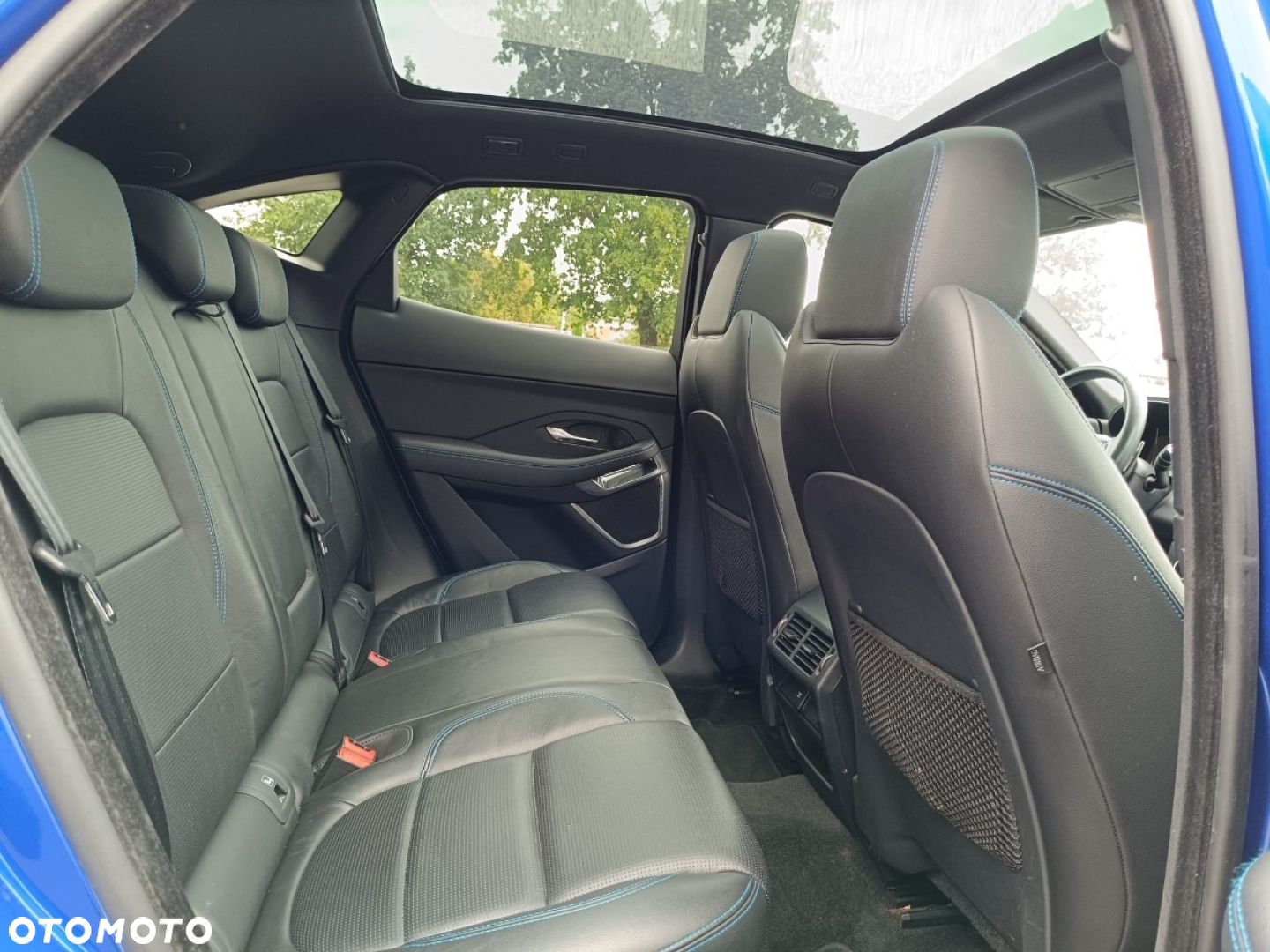 Jaguar E-Pace - 36