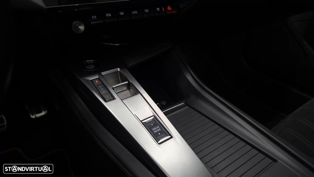Peugeot 308 180 e-EAT8 GT - 40
