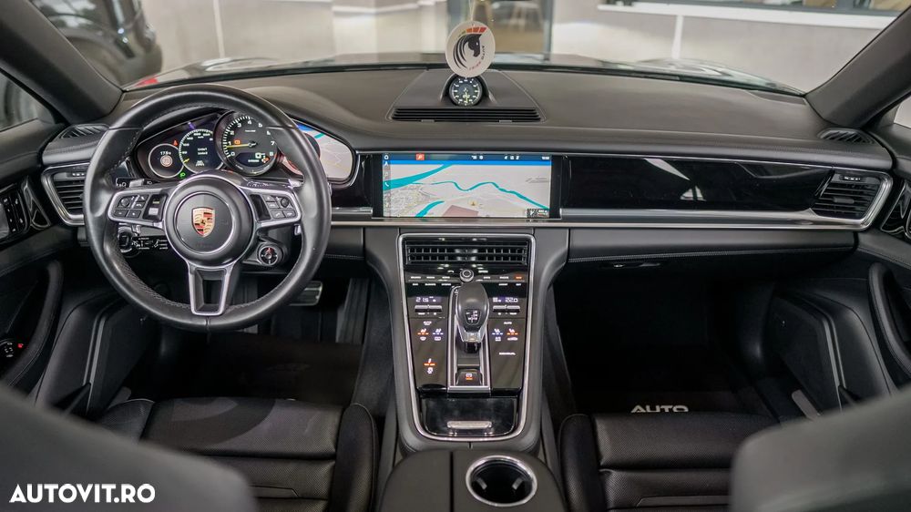 Porsche Panamera 4 E-Hybrid - 9