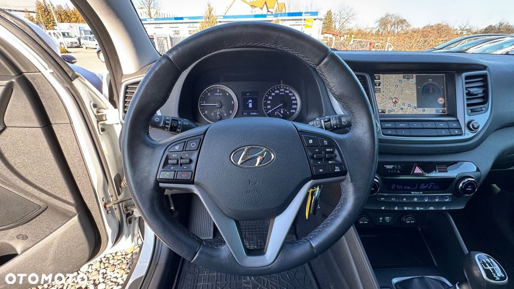 Hyundai Tucson blue 1.7 CRDi 2WD Style - 29