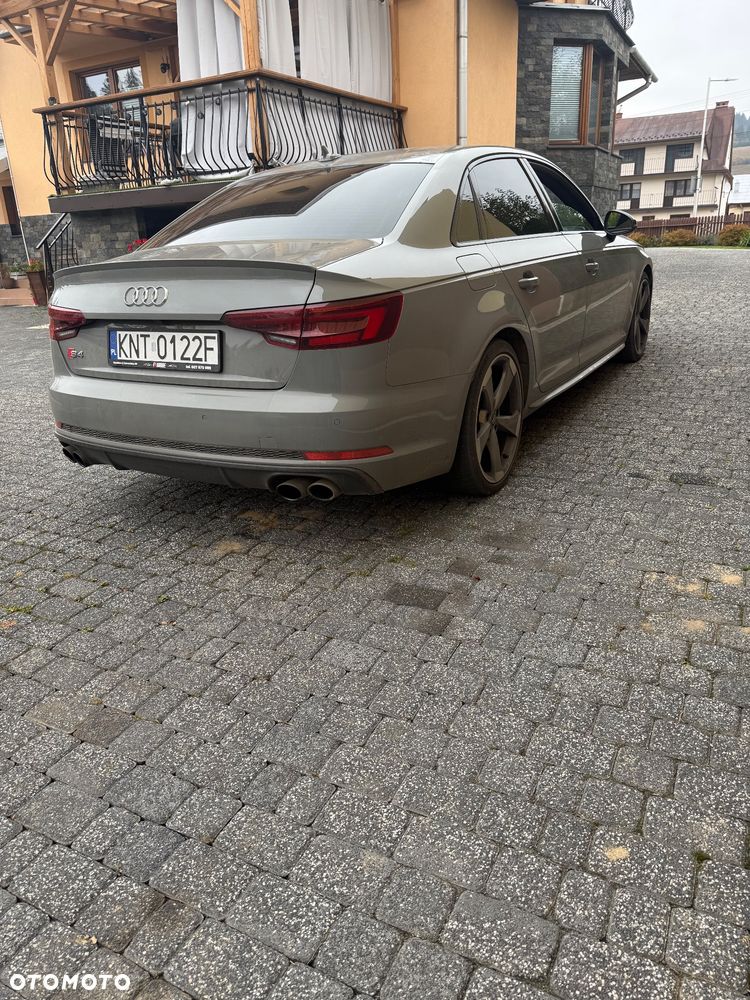 Audi S4 Limousine - 4